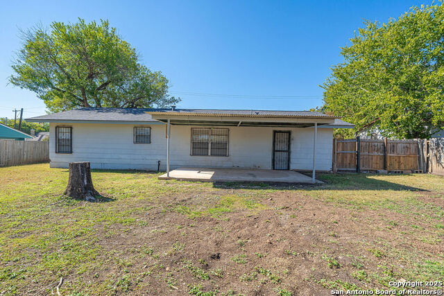 Image 25 of 27 For 106 Oakwood Dr