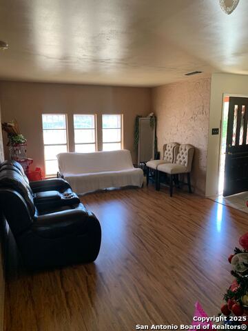 Image 11 of 17 For 127 Roesler Rd.