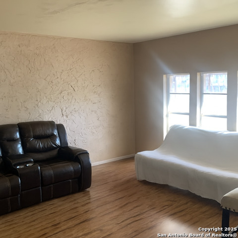 Image 8 of 17 For 127 Roesler Rd.