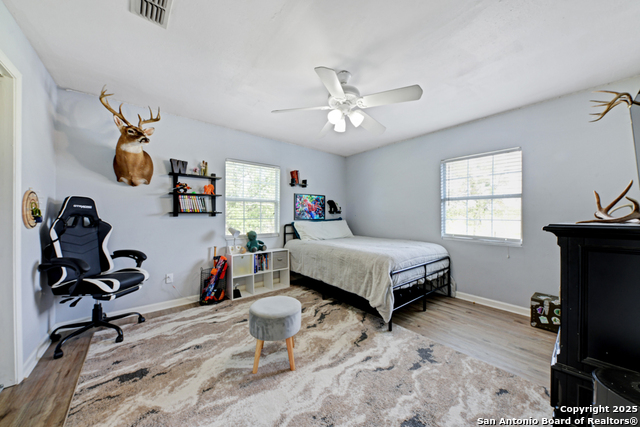 Listing photo id 16 for 1510 Timmermann