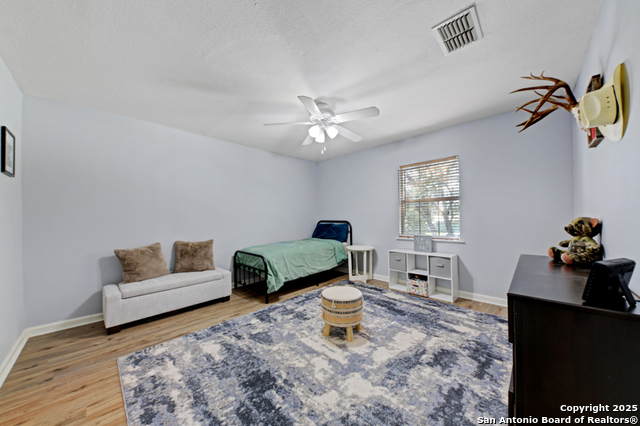 Listing photo id 17 for 1510 Timmermann