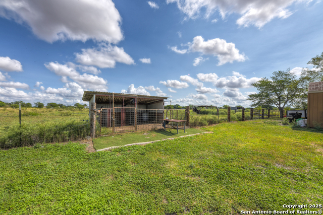 Listing photo id 23 for 1510 Timmermann