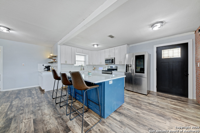 Listing photo id 5 for 1510 Timmermann