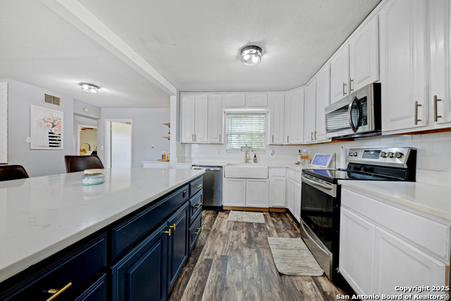 Listing photo id 6 for 1510 Timmermann