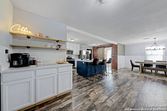 Listing photo id 7 for 1510 Timmermann