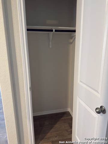 Image 20 of 31 For 156 Middle Green