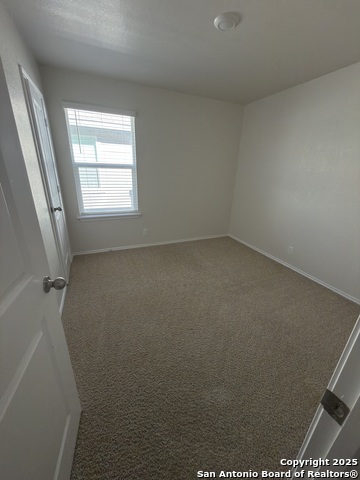 Image 24 of 31 For 156 Middle Green