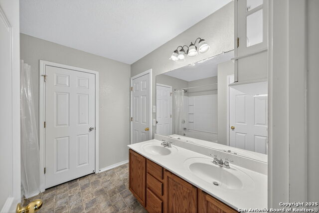 Image 17 of 29 For 15515 Flowingspg