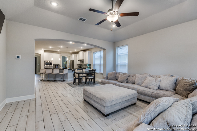 Image 15 of 26 For 8514 Glass Gem