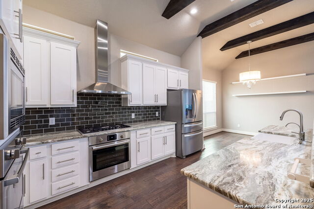 Image 18 of 43 For 16018 Villa Basilica