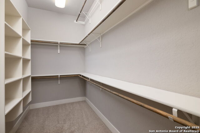 Image 30 of 43 For 16018 Villa Basilica