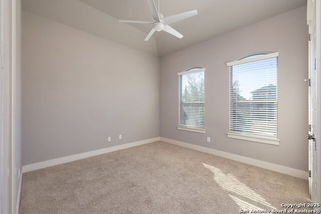 Image 31 of 43 For 16018 Villa Basilica