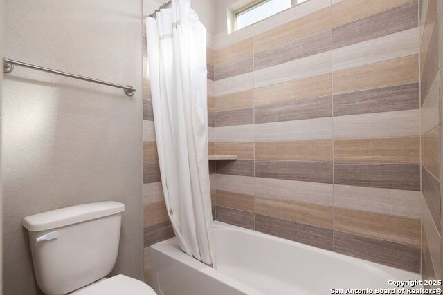 Image 33 of 43 For 16018 Villa Basilica