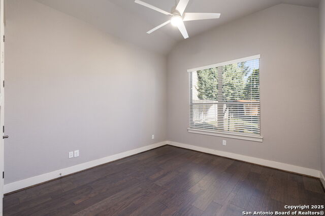 Image 35 of 43 For 16018 Villa Basilica