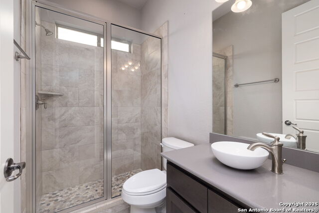 Image 36 of 43 For 16018 Villa Basilica