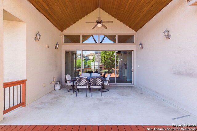 Image 37 of 43 For 16018 Villa Basilica