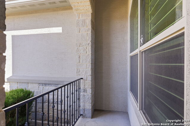 Image 5 of 43 For 16018 Villa Basilica