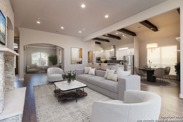 Image 9 of 43 For 16018 Villa Basilica