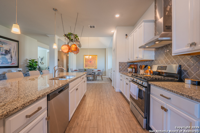 Listing photo id 9 for 22842 Rio Salado