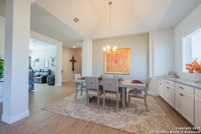 Listing photo id 10 for 22842 Rio Salado