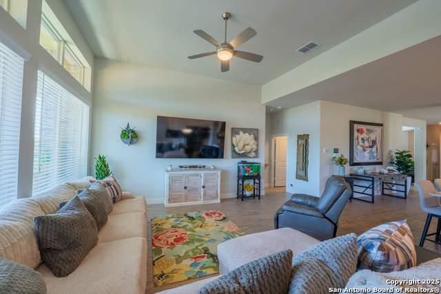 Listing photo id 16 for 22842 Rio Salado