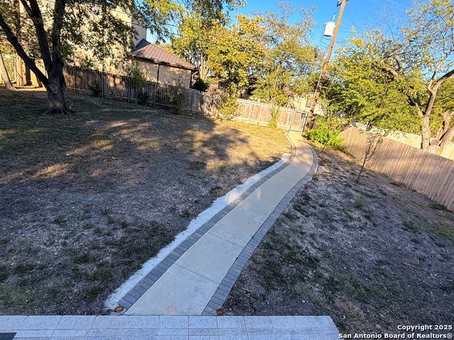 Image 40 of 42 For 10402 Redlawn