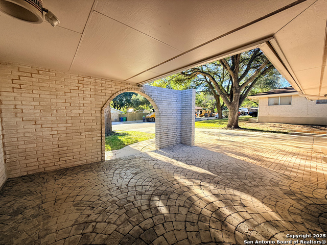 Image 7 of 42 For 10402 Redlawn