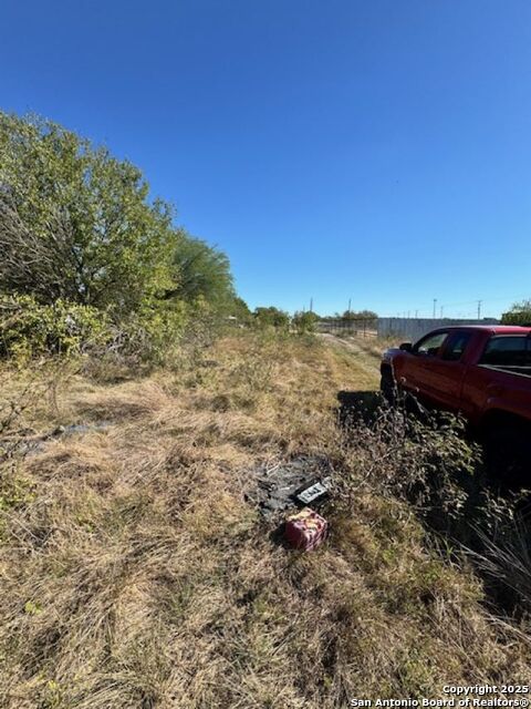 Image 2 of 5 For 9157 Newcombe Dr