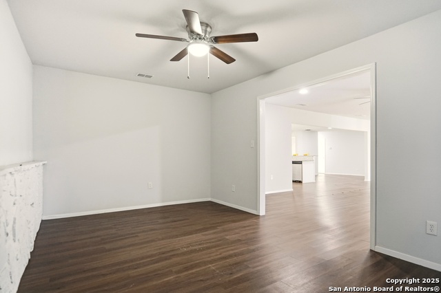 Image 15 of 31 For 3427 Vinecrest