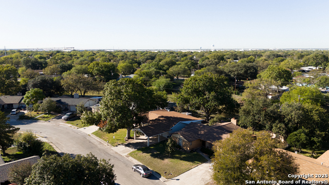 Image 29 of 31 For 3427 Vinecrest