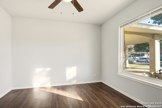 Image 5 of 31 For 3427 Vinecrest