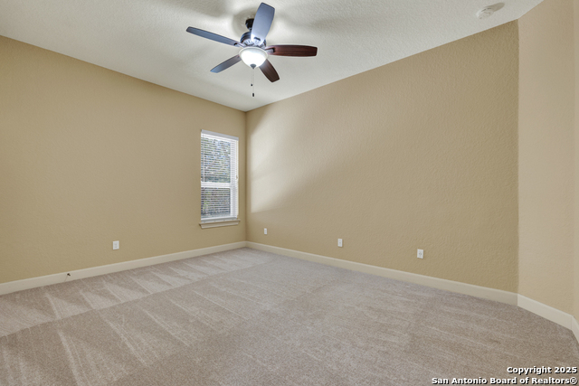 Image 33 of 62 For 509 Moonlight Circle