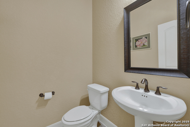 Image 7 of 62 For 509 Moonlight Circle