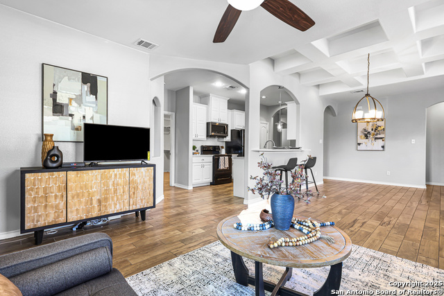 Image 10 of 29 For 8827 Wilma Jean