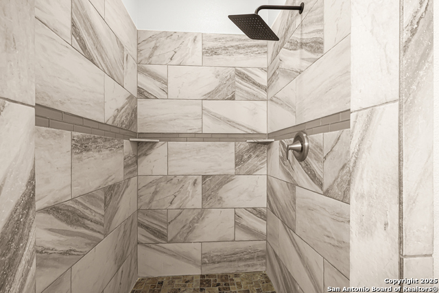 Image 18 of 29 For 8827 Wilma Jean