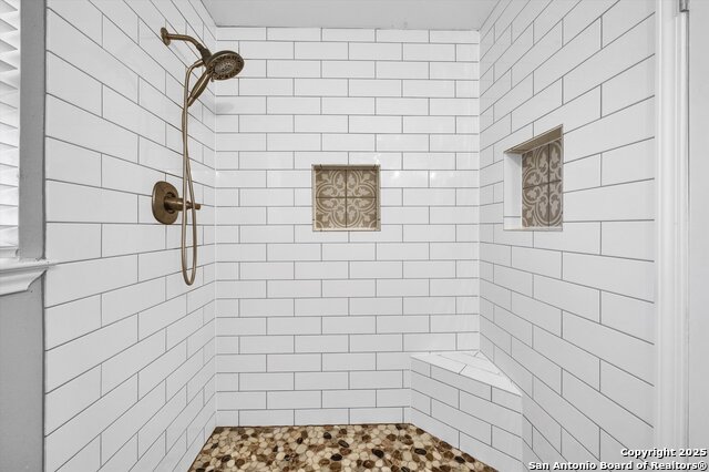 Image 29 of 36 For 5202 Coral Mist