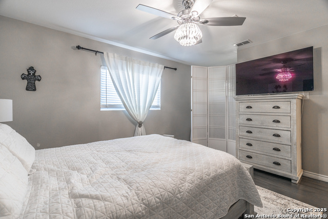 Image 11 of 30 For 8331 Deer Creek Run