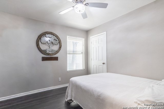 Image 15 of 30 For 8331 Deer Creek Run