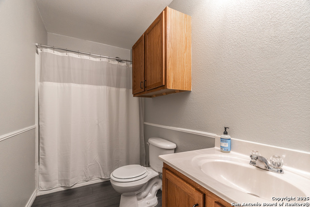 Image 18 of 30 For 8331 Deer Creek Run