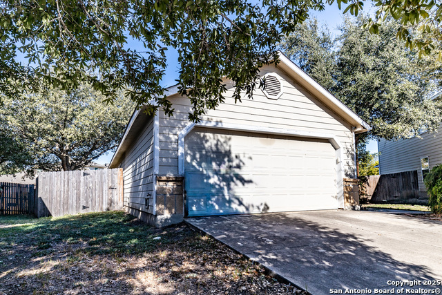 Image 29 of 30 For 8331 Deer Creek Run