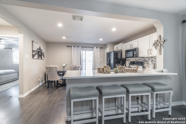 Image 7 of 30 For 8331 Deer Creek Run