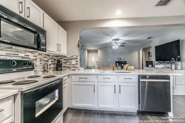 Image 9 of 30 For 8331 Deer Creek Run