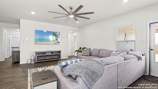 Image 21 of 35 For 424 Chaco Loop