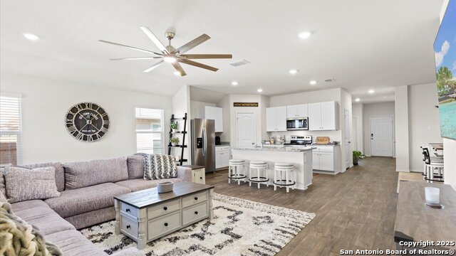 Image 24 of 35 For 424 Chaco Loop