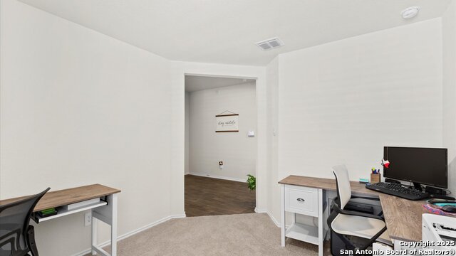 Image 4 of 35 For 424 Chaco Loop