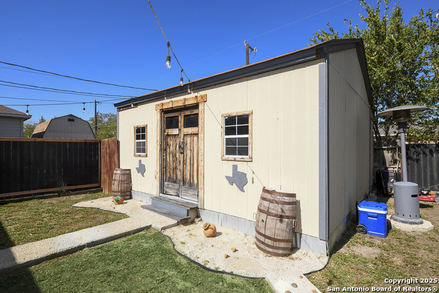 Image 25 of 29 For 309 Esma St