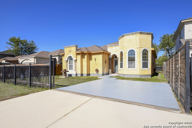 Image 28 of 29 For 309 Esma St