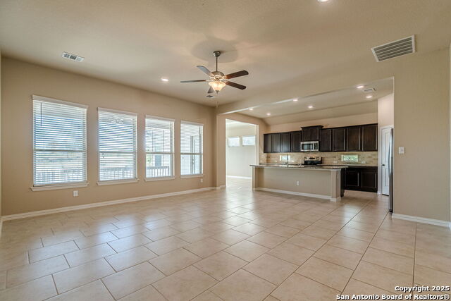 Listing photo id 9 for 1253 Havens Cross