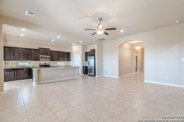 Listing photo id 11 for 1253 Havens Cross