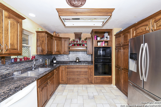 Image 11 of 35 For 4720 Rakowitz